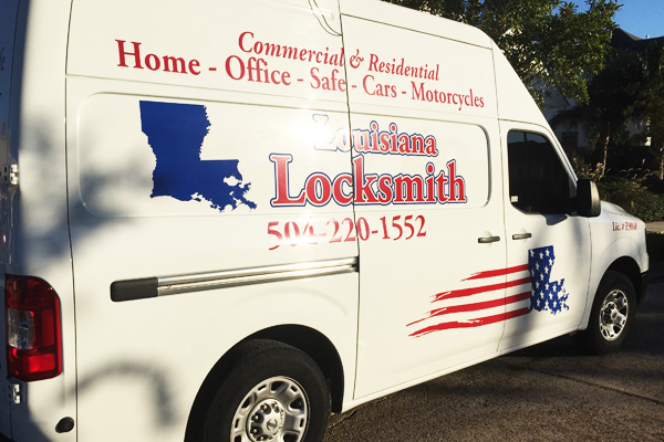 automotive locksmith, residential locksmith, commercial locksmith, safe locksmith, car and truck lockouts, auto key rekeying, New Orleans Gretna Terrytown, locksmith, Lock, key