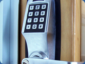 automotive locksmith, residential locksmith, commercial locksmith, safe locksmith, car and truck lockouts, auto key rekeying, New Orleans Gretna Terrytown, locksmith, Lock, key